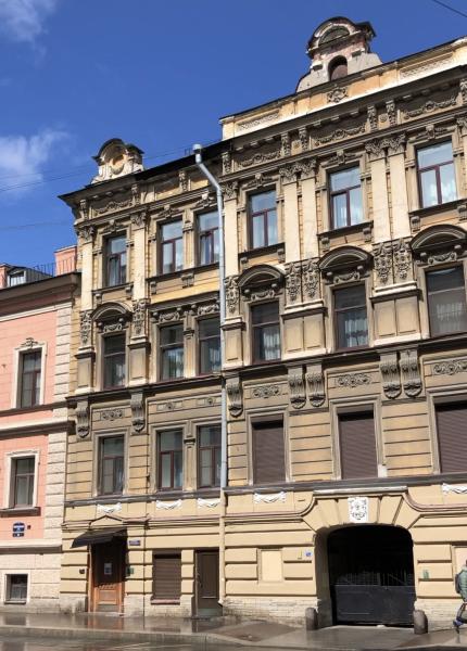 Ремонт в доходном доме Английского собрания 