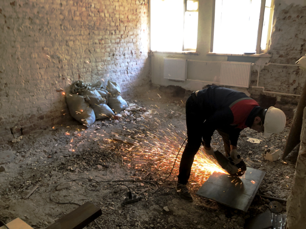 В доме по адресу Бумажная, 22 корп. 2 проходит капитальный ремонт аварийных строительных конструкций